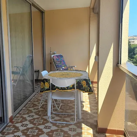 Bright Seafront Apartamento Fréjus